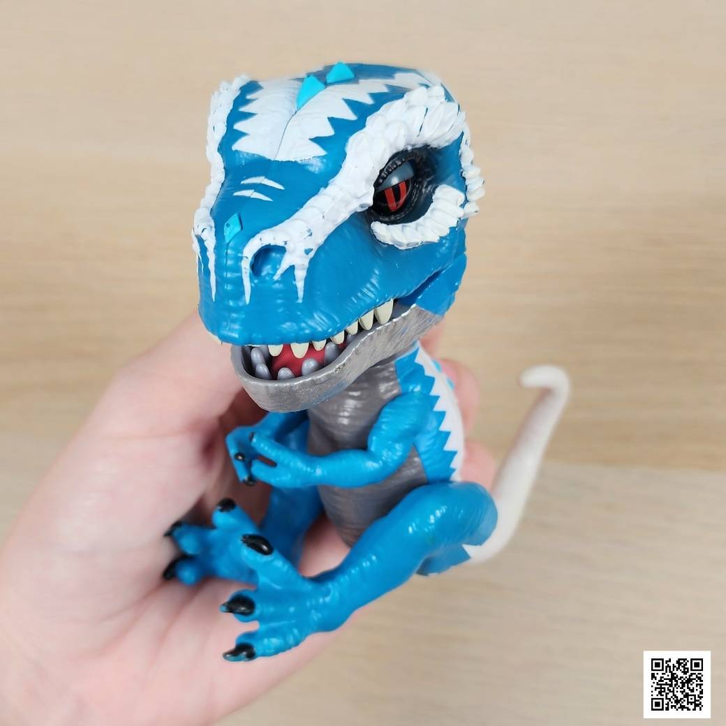 [F50]  Fingerlings Dino Collection T-Rex
