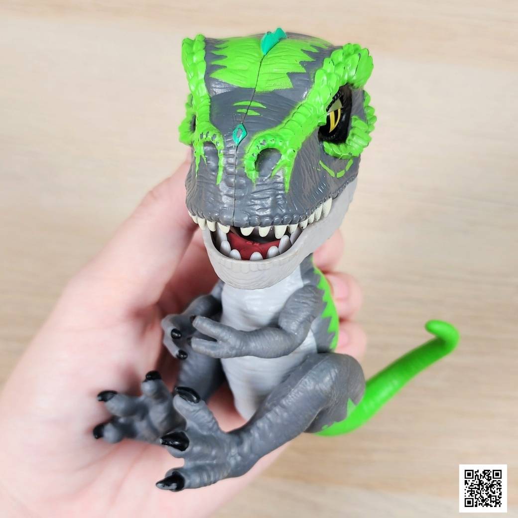 [F53]   Fingerlings Dino Collection T-Rex