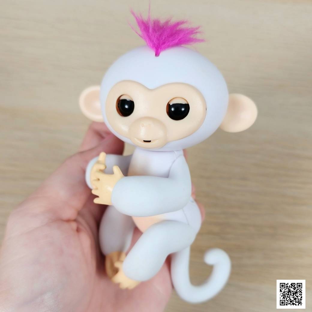 [Q37]  Fingerlings Baby Monkey