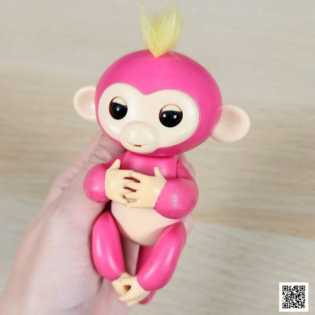 [Q39]  Fingerlings Baby Monkey