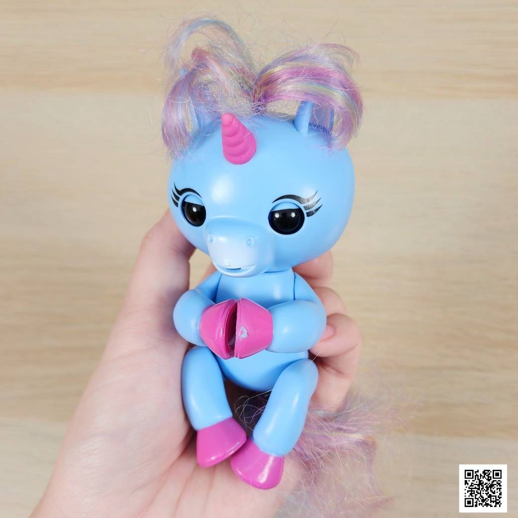 [Q43]  Fingerlings Baby Unicorn